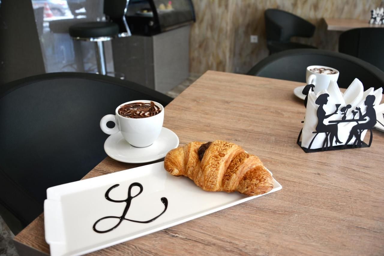 Отель L Plaza Hotel Тбилиси-22