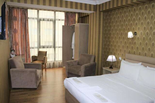 Отель L Plaza Hotel Тбилиси-19