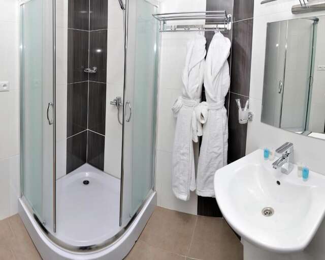 Отель L Plaza Hotel Тбилиси-51